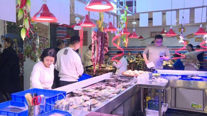 暖经济”创意火锅“食”不停麻将胡了模拟器冷空气带火“