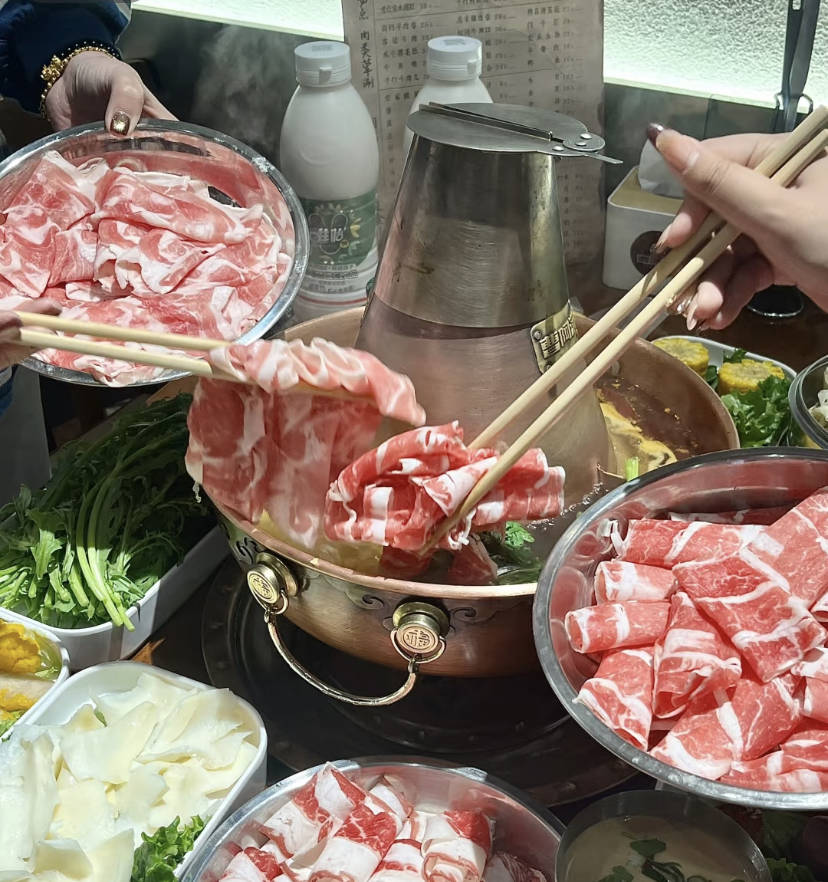 业趋势洞察：十大亮点抢先看麻将胡了2025 火锅行(图2)