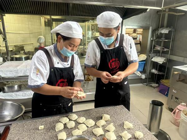 ”经济圈粉年轻一族麻将胡了网址“驴火